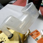 こうやってベンジンを入れる