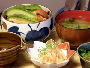 アボガドとテンペの照り焼き丼 アボガドとテンペの照り焼き丼