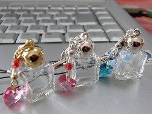 パソコンの上に並べてみました