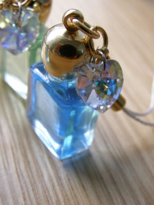 ブルー　キラキラ