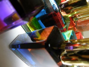 トリコロールボトルの森