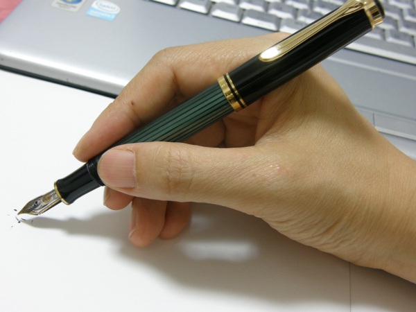 これが本当に正しい持ち方