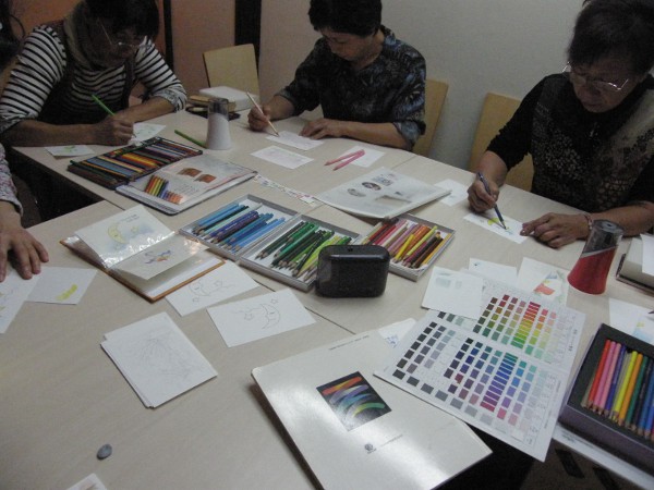 塗り絵は楽しい♪