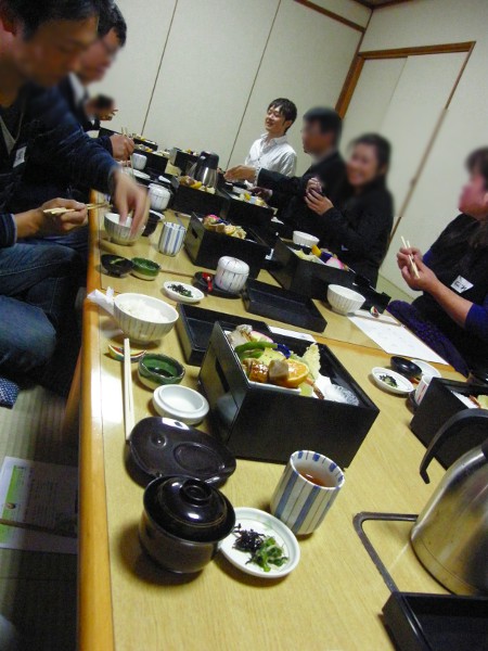 ランチ交流会 宴たけなわ