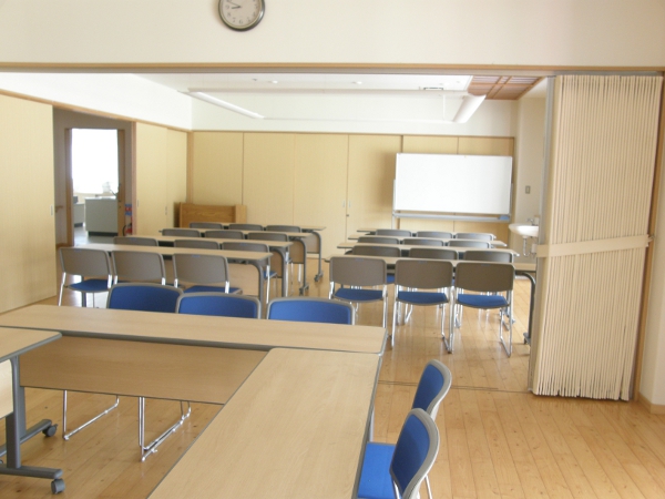 会場です。新しくてきれいでした。