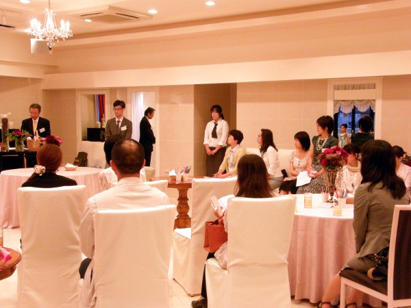 水辺のレストランで異業種交流会9回目